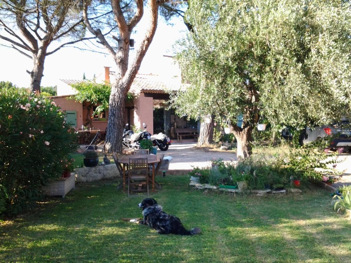 Bed and Breakfast Mas Les Cigales Roaix Exterior foto